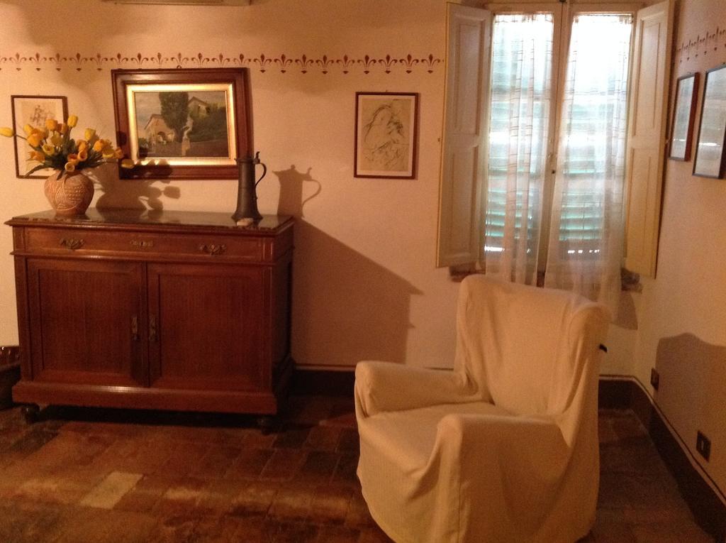 Montisi La Romita Ospitalita Rurale Familiareヴィラ 部屋 写真