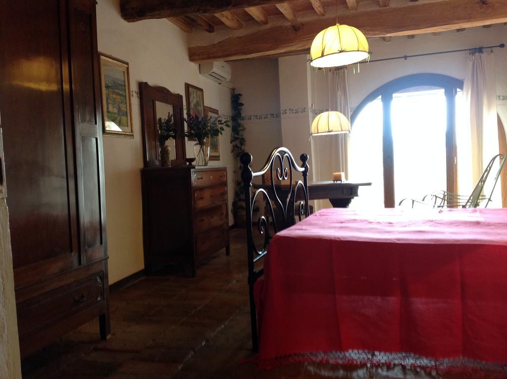 Montisi La Romita Ospitalita Rurale Familiareヴィラ 部屋 写真